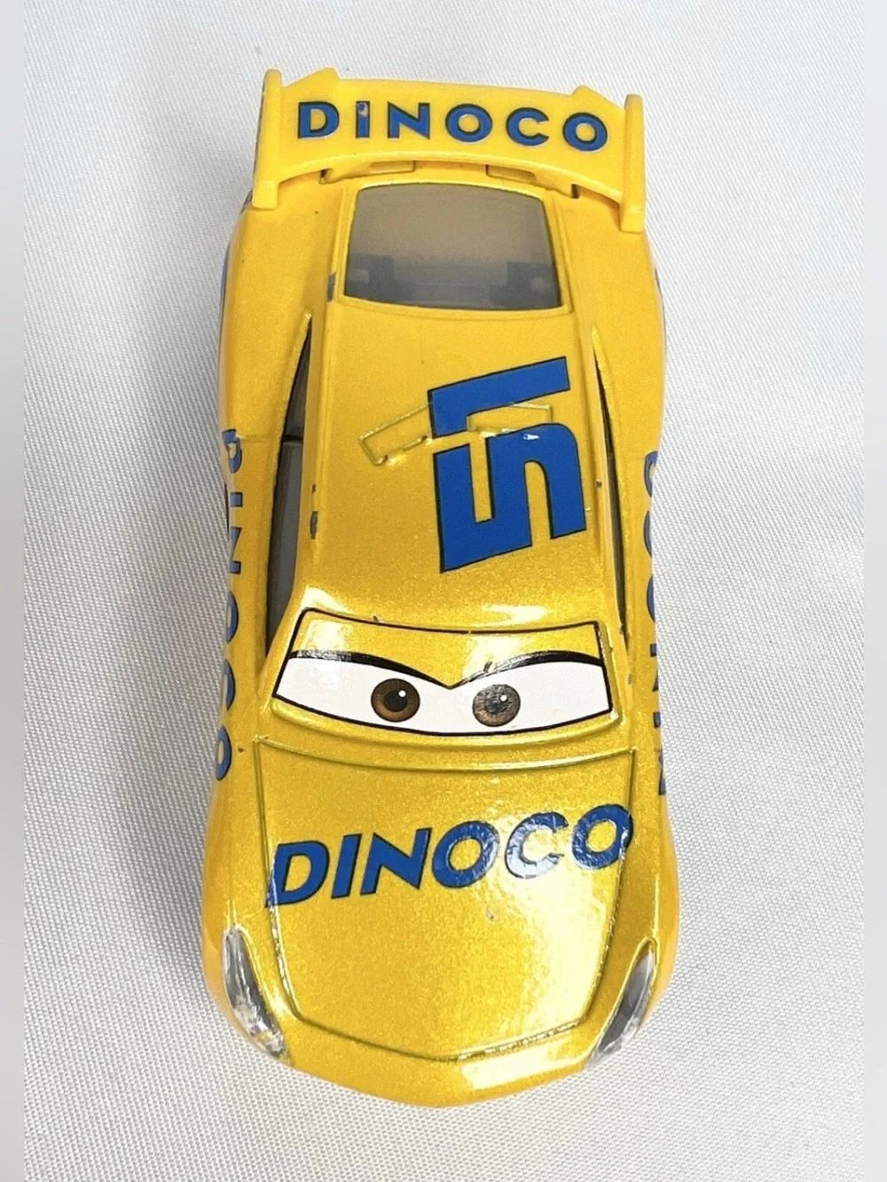 Disney Pixar Cars Dinoco 51  Cruz Ramirez Yellow Die-cast 1:55